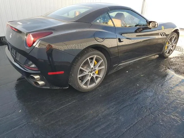 ZFF65TJAXE0198101 2014 2014 Ferrari California 3