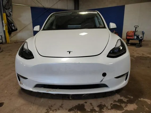 7SAYGDEE4PF755595 2023 2023 Tesla MODEL Y 5