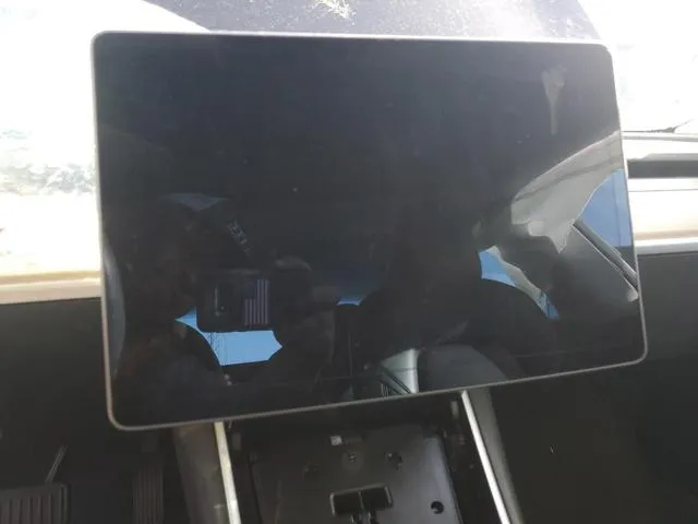 5YJ3E1EA7JF151832 2018 2018 Tesla MODEL 3 9