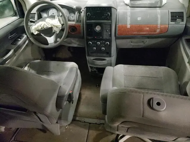 2A8HR44H78R620676 2008 2008 Chrysler Town and Country- LX 8