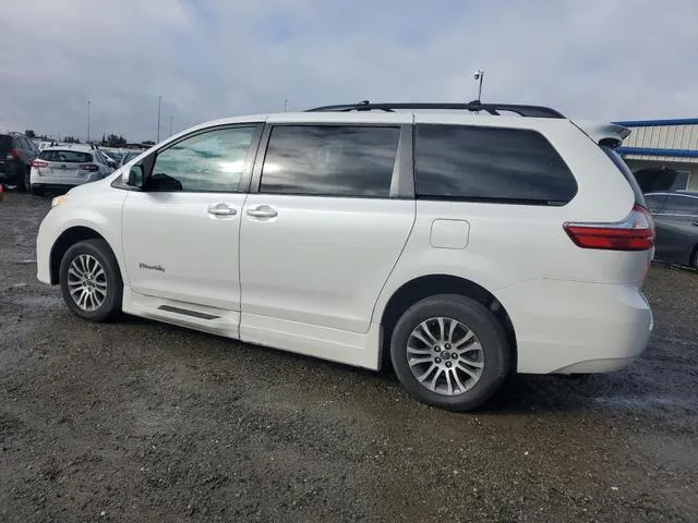 5TDYZ3DC6KS979019 2019 2019 Toyota Sienna- Xle 2