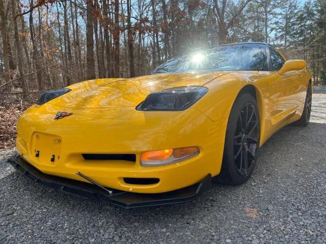 1G1YY22G2Y5106569 2000 2000 Chevrolet Corvette 2