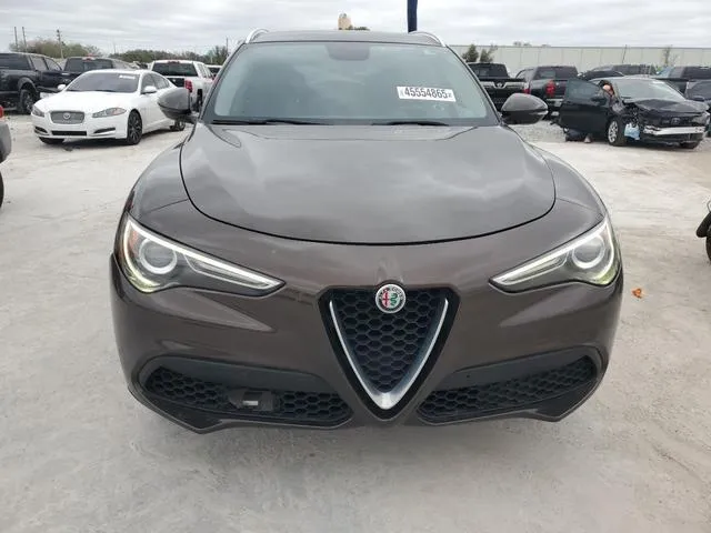 ZASFAKAN2J7B94401 2018 2018 Alfa Romeo Stelvio 5