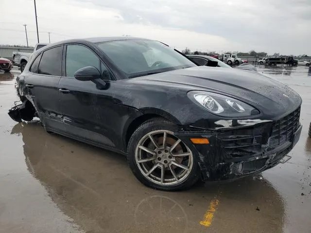 WP1AA2A59JLB11586 2018 2018 Porsche Macan 4