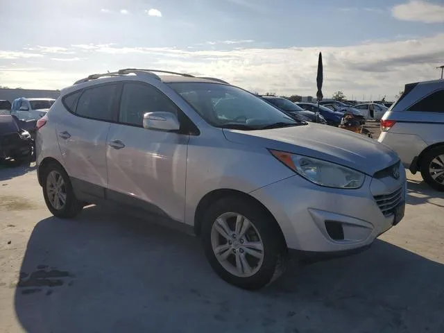 KM8JU3AC1CU386858 2012 2012 Hyundai Tucson- Gls 4