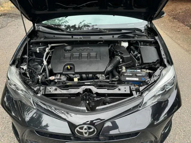 5YFBURHE9JP771050 2018 2018 Toyota Corolla- L 7