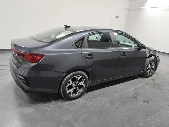 3KPF24AD3ME352869 2021 2021 KIA Forte- FE 3