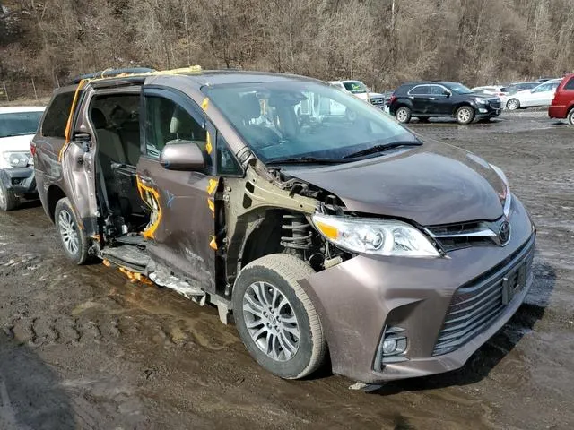 5TDYZ3DC2LS045473 2020 2020 Toyota Sienna- Xle 4