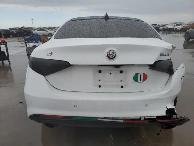 ZARFAEEN7J7588339 2018 2018 Alfa Romeo Giulia- Ti Q4 6