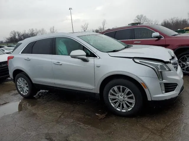 1GYKNBRS3HZ323129 2017 2017 Cadillac XT5- Luxury 4