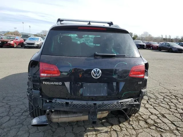 WVGRF7BP2HD000803 2017 2017 Volkswagen Touareg- Wolfsburg 6