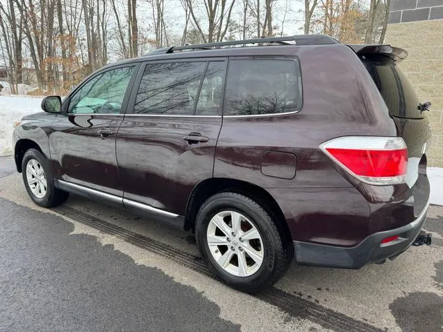 5TDBK3EH0CS163073 2012 2012 Toyota Highlander- Base 3