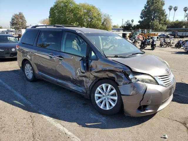 5TDYK3DC9CS190482 2012 2012 Toyota Sienna- Xle 4