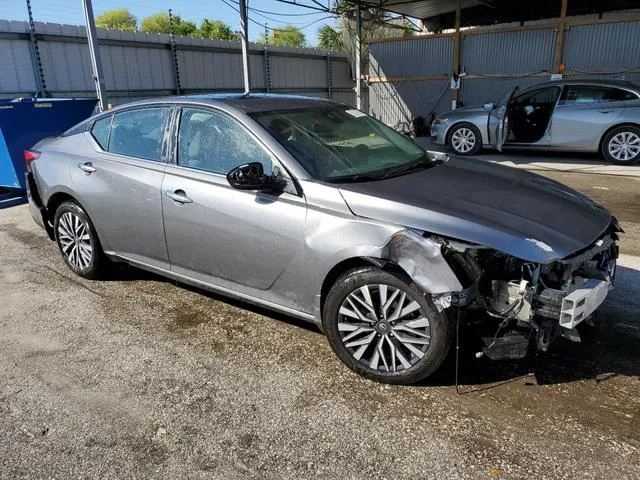 1N4BL4DV3RN415834 2024 2024 Nissan Altima- SV 4