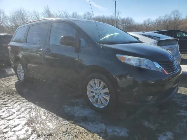 5TDJK3DC6DS063871 2013 2013 Toyota Sienna- LE 4