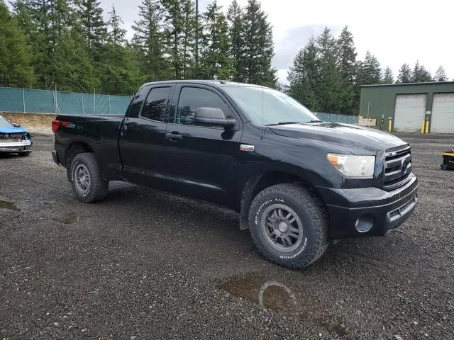 5TFUW5F12BX172117 2011 2011 Toyota Tundra- Grade 5-7L V8 4