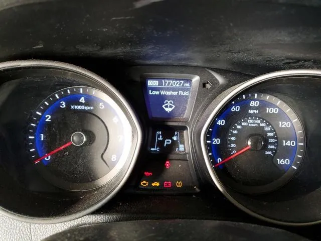 KMHD35LH8HU360530 2017 2017 Hyundai Elantra 9