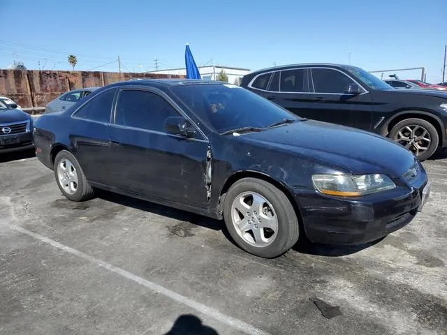 1HGCG2255YA018787 2000 2000 Honda Accord- EX 4