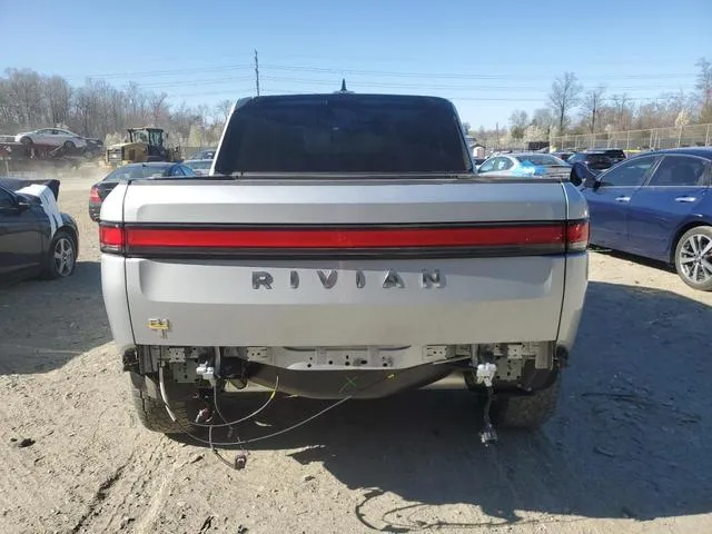 7FCTGAAA8NN011175 2022 2022 Rivian R1T- Adventure 6