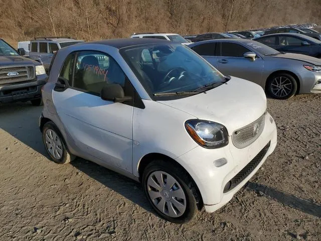 WMEFJ5DA5GK081617 2016 2016 Smart Fortwo 4