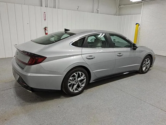 KMHL64JA4PA291838 2023 2023 Hyundai Sonata- Sel 3