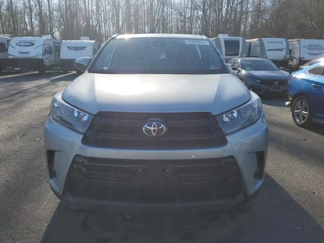 5TDJZRFH3KS629960 2019 2019 Toyota Highlander- SE 5