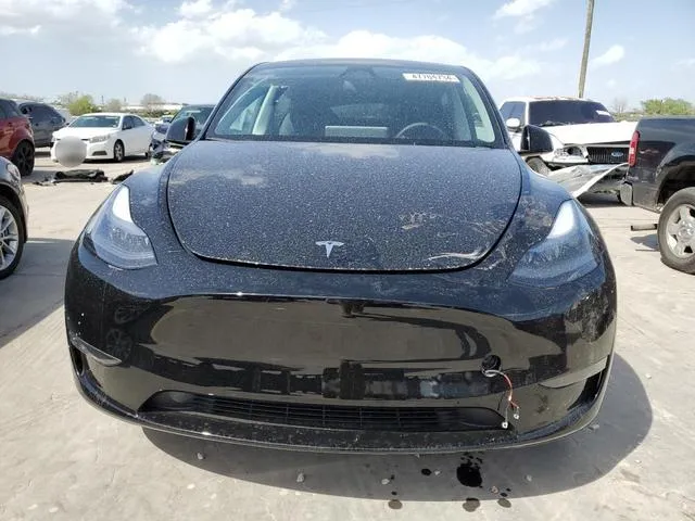 7SAYGDEEXRA221775 2024 2024 Tesla MODEL Y 5