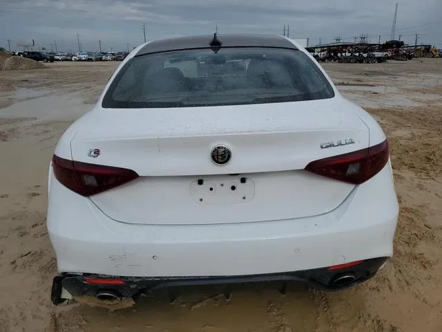 ZARFAECN8J7565798 2018 2018 Alfa Romeo Giulia- TI 6