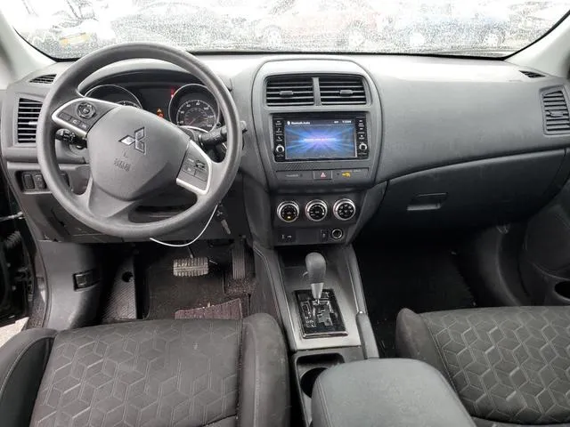 JA4APUAU7MU005679 2021 2021 Mitsubishi Outlander- ES 8