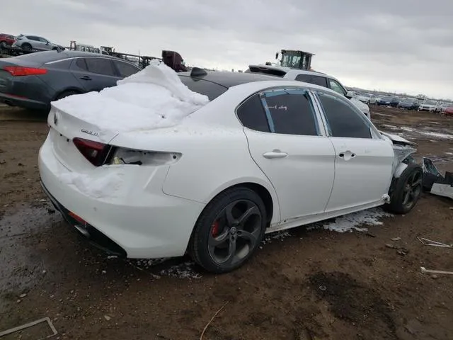 ZARFAEEN3H7561214 2017 2017 Alfa Romeo Giulia- Ti Q4 3