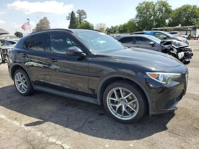 ZASFAKNN6J7B61945 2018 2018 Alfa Romeo Stelvio- Ti Sport 4