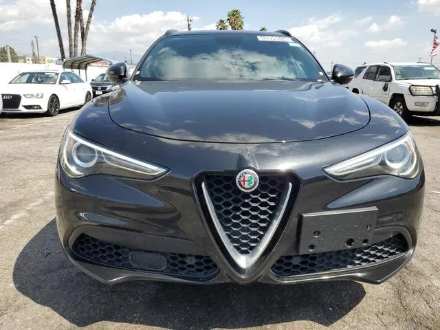 ZASFAKNN6J7B61945 2018 2018 Alfa Romeo Stelvio- Ti Sport 5