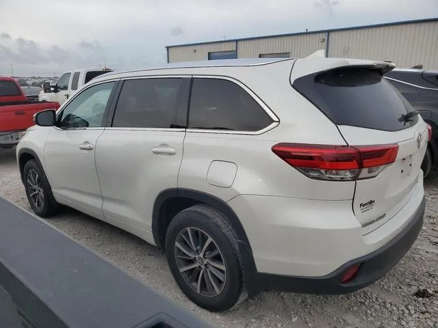 5TDJZRFH9JS525553 2018 2018 Toyota Highlander- SE 2