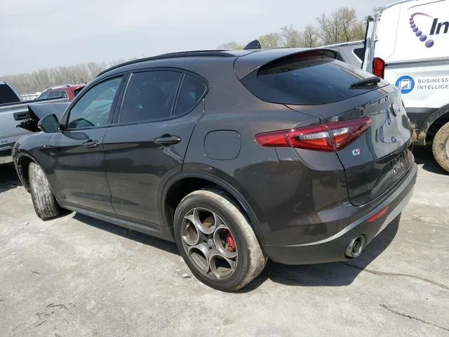 ZASFAKPN1J7B93635 2018 2018 Alfa Romeo Stelvio- Sport 2