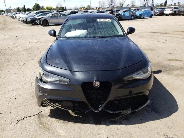 ZARFAECN3J7572397 2018 2018 Alfa Romeo Giulia- TI 5