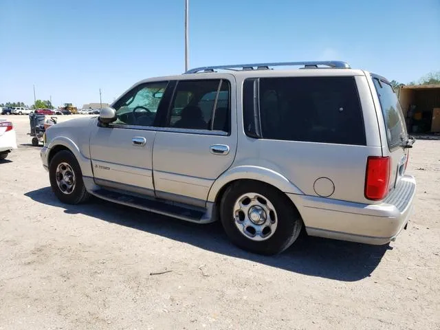 5LMEU27R81LJ33057 2001 2001 Lincoln Navigator 2