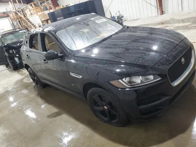 SADCS2BV2HA885419 2017 2017 Jaguar F-Pace 4