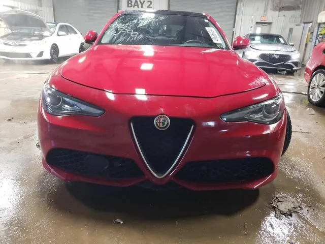 ZARFAEEN9H7554736 2017 2017 Alfa Romeo Giulia- Ti Q4 5