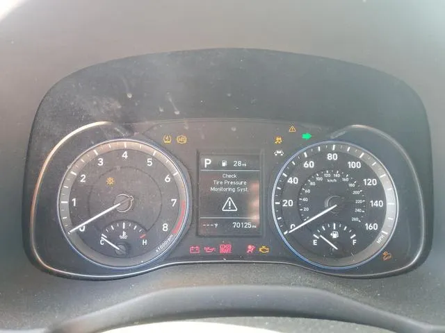 KM8K12AA5MU659369 2021 2021 Hyundai Kona- SE 9