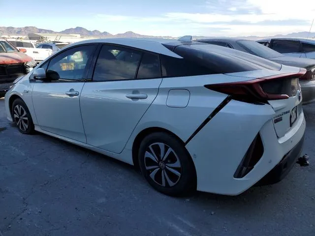 JTDKARFP8J3071543 2018 2018 Toyota Prius 2