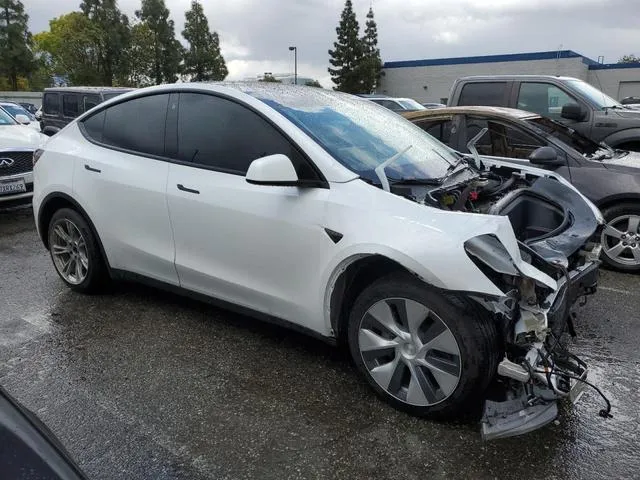 7SAYGAEE5NF574744 2022 2022 Tesla MODEL Y 4