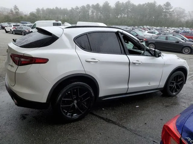 ZASFAKNN1J7B79477 2018 2018 Alfa Romeo Stelvio- Ti Sport 3