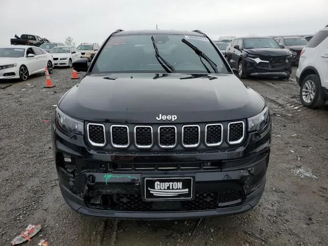 3C4NJDFN9PT556026 2023 2023 Jeep Compass- Latitude Lux 5