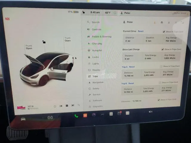 7SAYGDEE1NA010894 2022 2022 Tesla MODEL Y 9