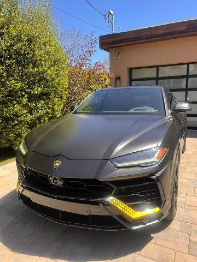 ZPBUA1ZL8KLA05751 2019 2019 Lamborghini Urus 2