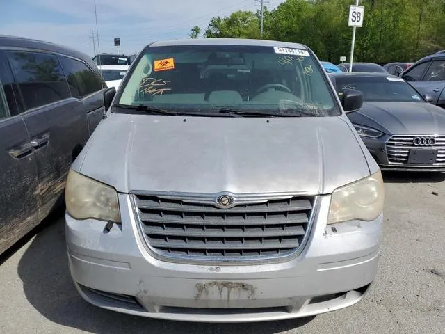 2A8HR44HX8R631932 2008 2008 Chrysler Town and Country- LX 5