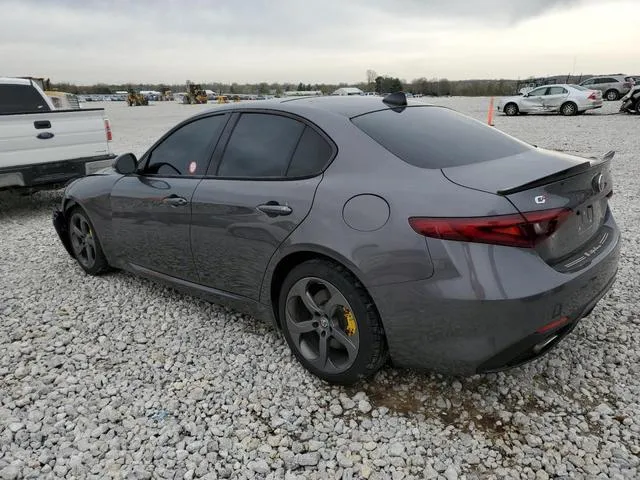 ZARFAEDN7J7575592 2018 2018 Alfa Romeo Giulia- Q4 2