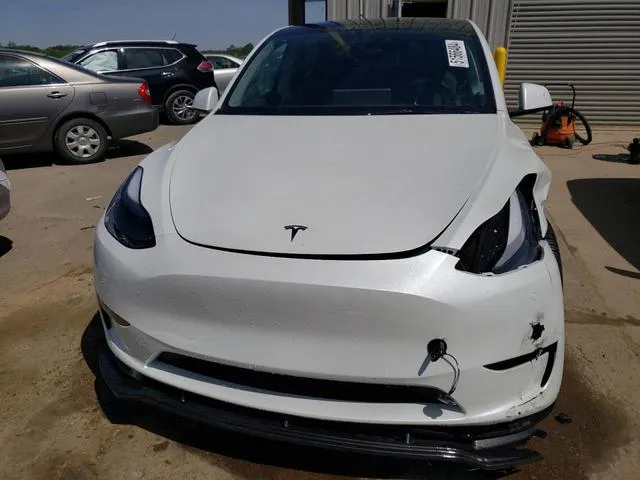 7SAYGDEF9NF456853 2022 2022 Tesla MODEL Y 5