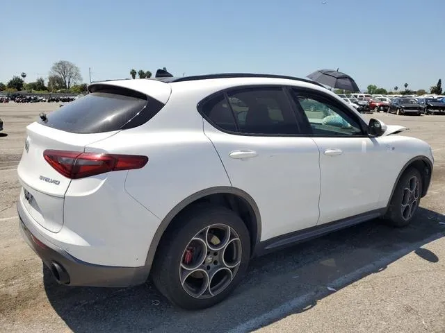 ZASPAKBN8N7D37621 2022 2022 Alfa Romeo Stelvio- TI 3