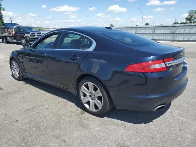 SAJWA0FB7BLS20190 2011 2011 Jaguar XF 2